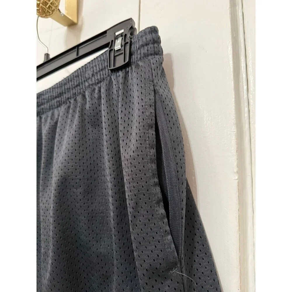 Starter men’s size large black basketball short shorts